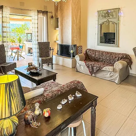4 Bedroom Lovely In * Xiropigado