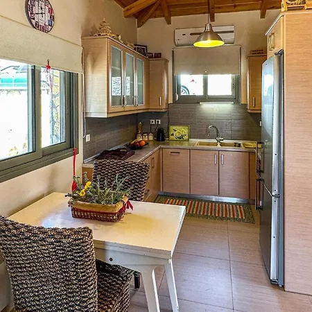 4 Bedroom Lovely In Ксиропигадо