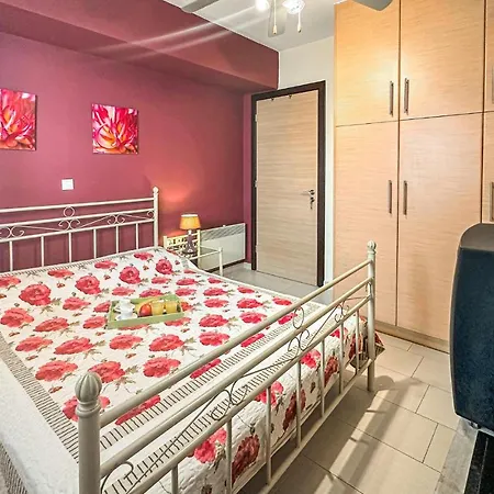 4 Bedroom Lovely In Дом отдыха Ксиропигадо